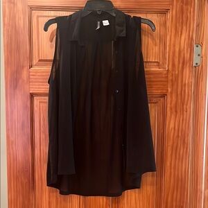 women’s button down blouse size medium